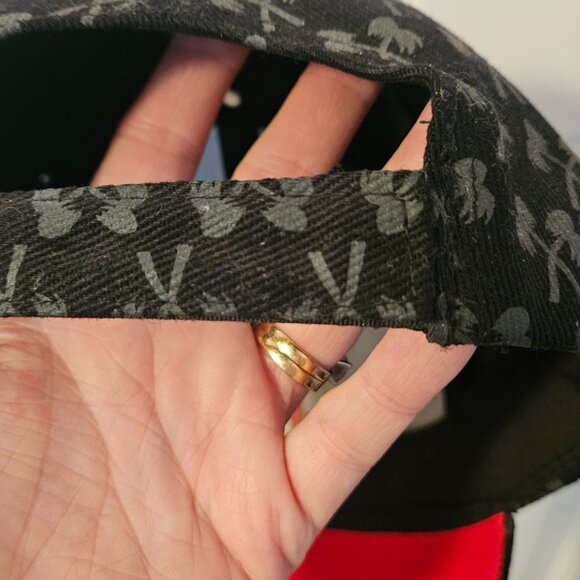 New Hat - Picture 3 of 4